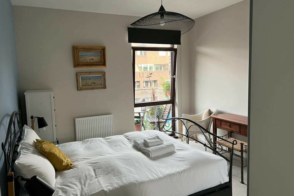 Фото Fantastic Modern 2 Bedroom Flat in Lambeth