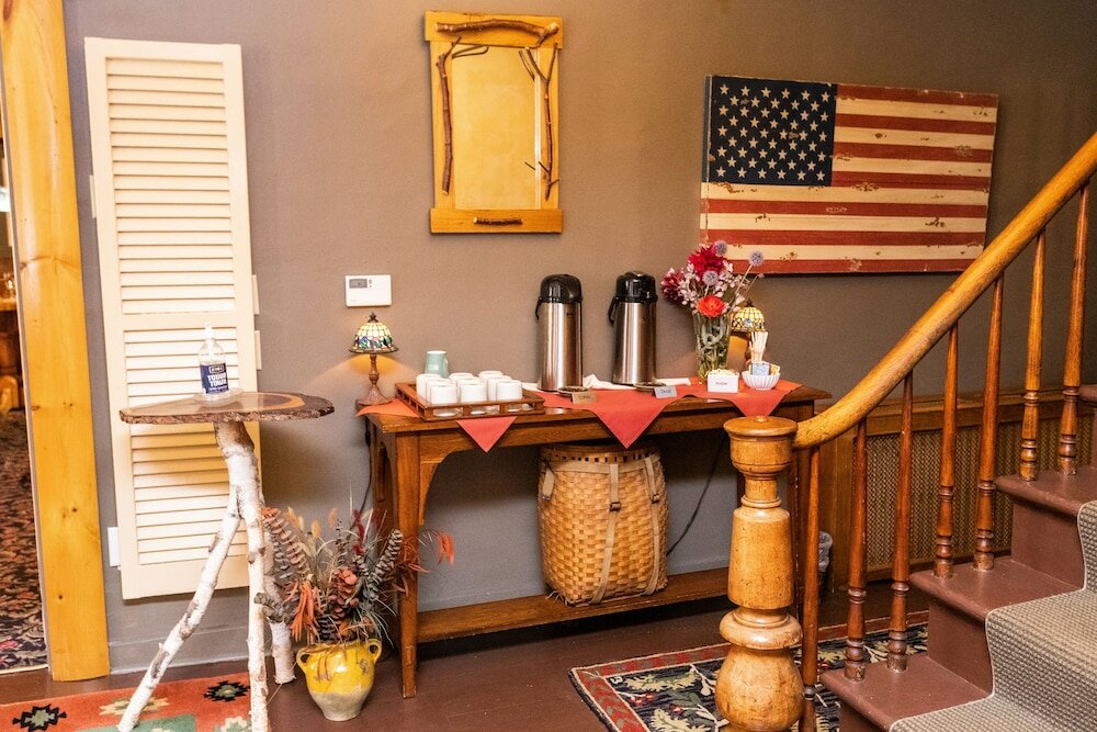 Фото Waybury Inn