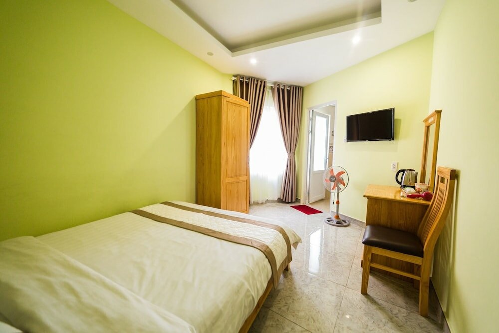 Фото Trung Nhan Hotel