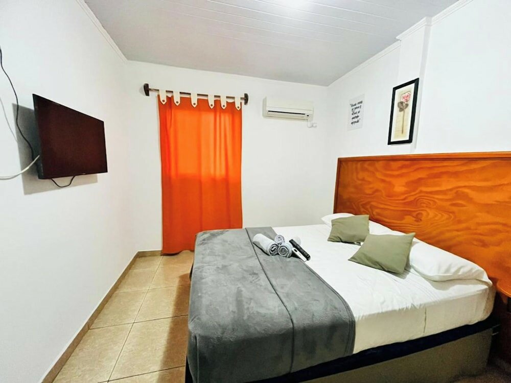 Фото Hiraya Apart Hotel