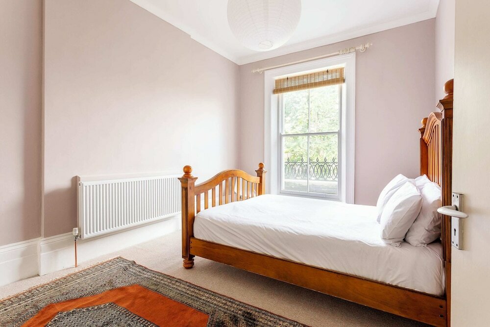 Фото Cosy North Kensington Flat