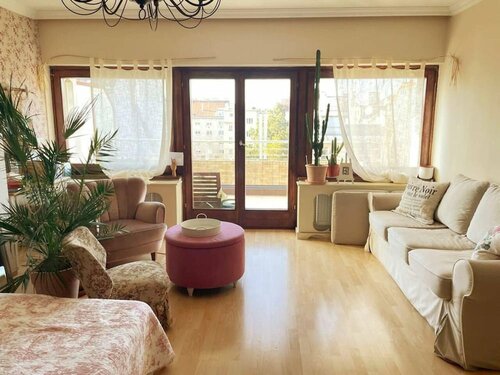 Гостиница Central Couple's California Chic Loft n Balcony в Вене