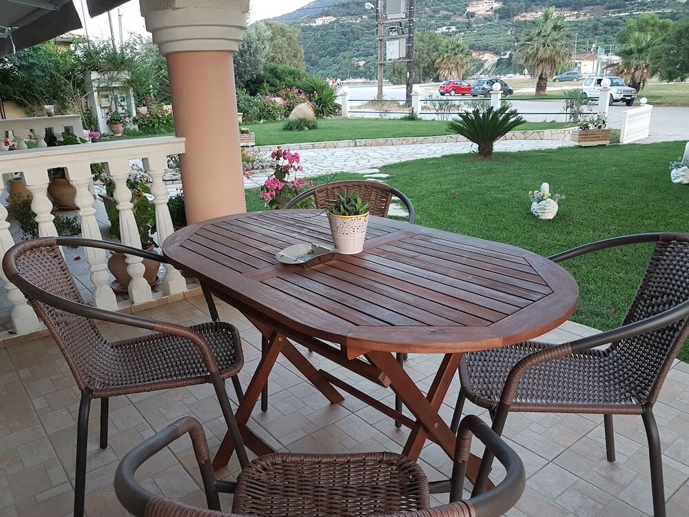 Фото Marathon Studios &Apartments