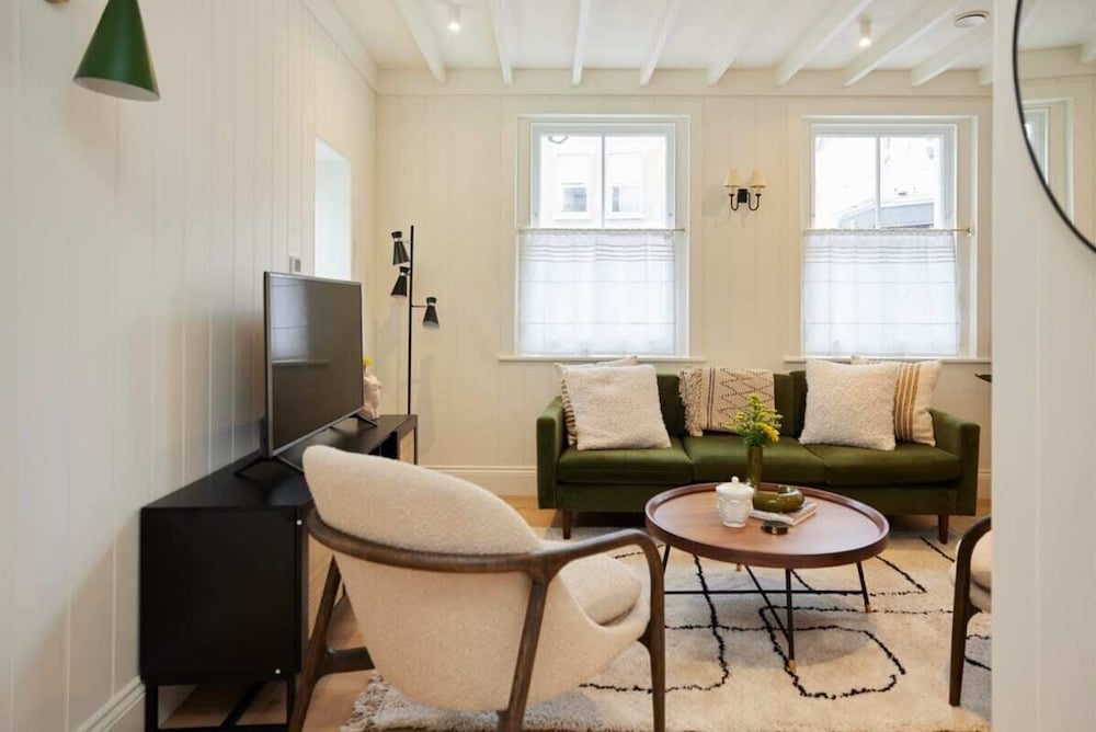 Фото The Lillie Road Place - Bright 1bdr Flat With Garden