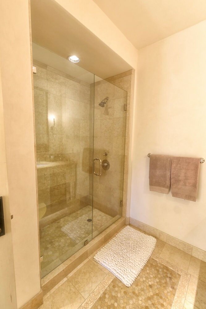 Фото Lx1: Chateau D' Renaitre - Carmel-by-the-sea Luxury Villa: