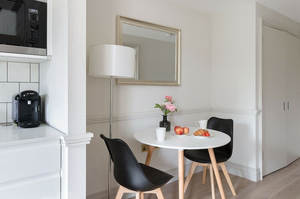 Фото Luxurious Hammersmith Apartment