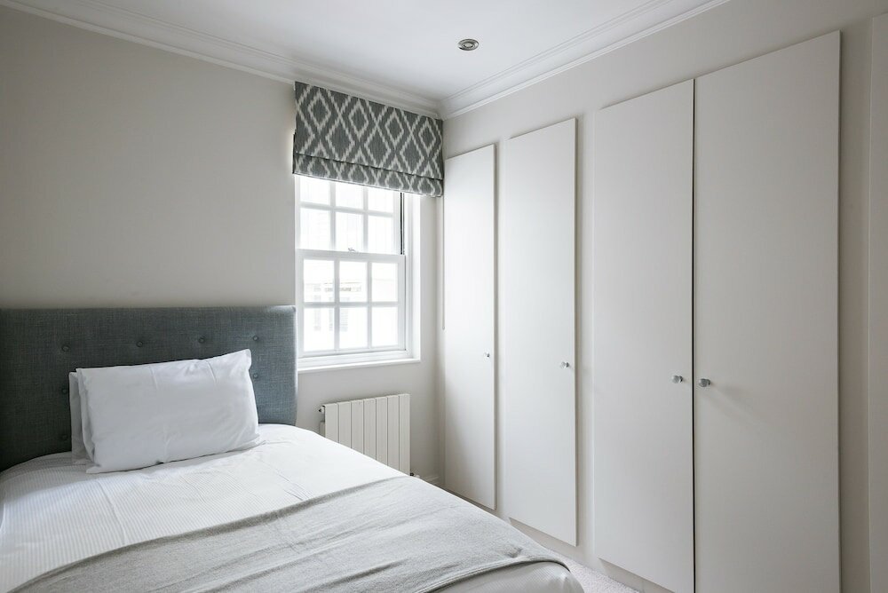 Фото Ultra luxurious London home for 5-7