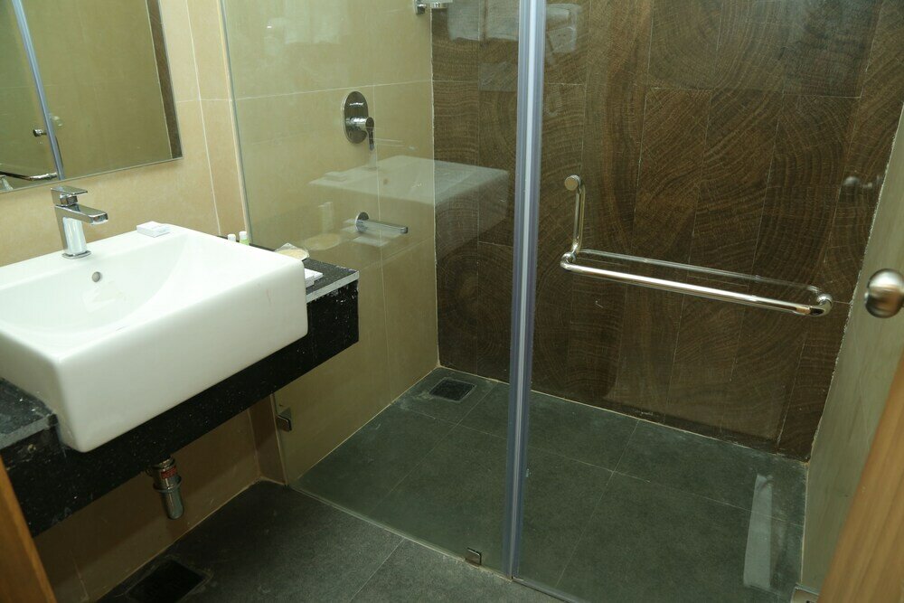 Фото Misty Ocean-A Bergamont Group of Hotels