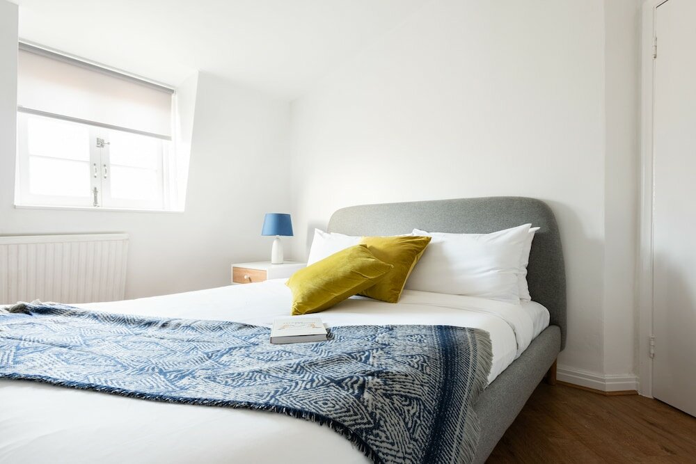 Фото The Paddington Mews - Comfortable & Elegant 3bdr Paddington House