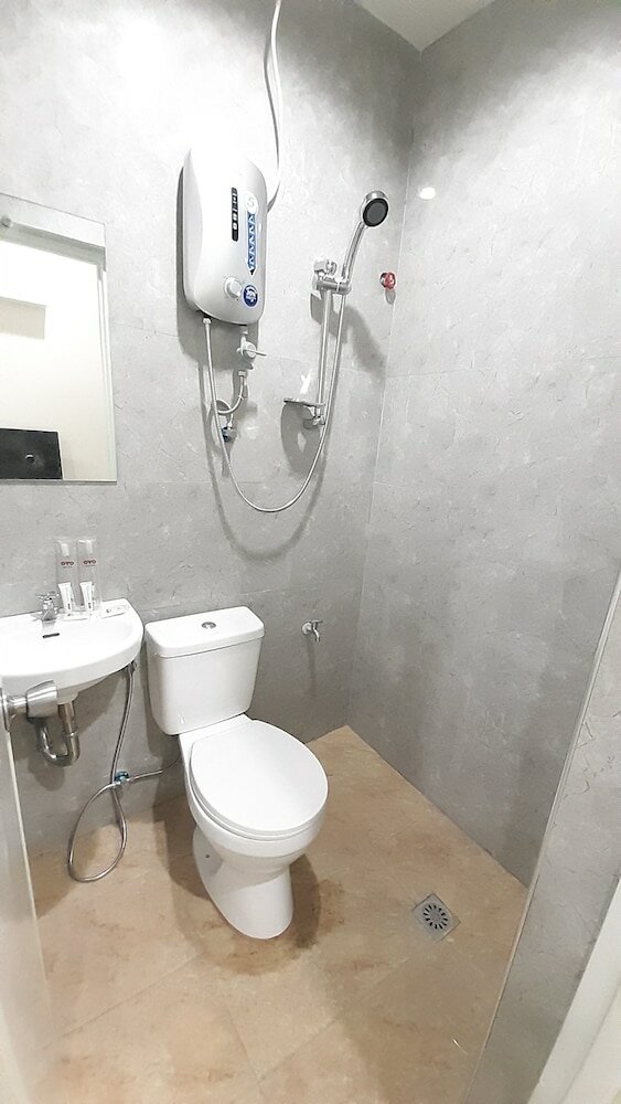 Фото Oyo 470 Jrja Hotel