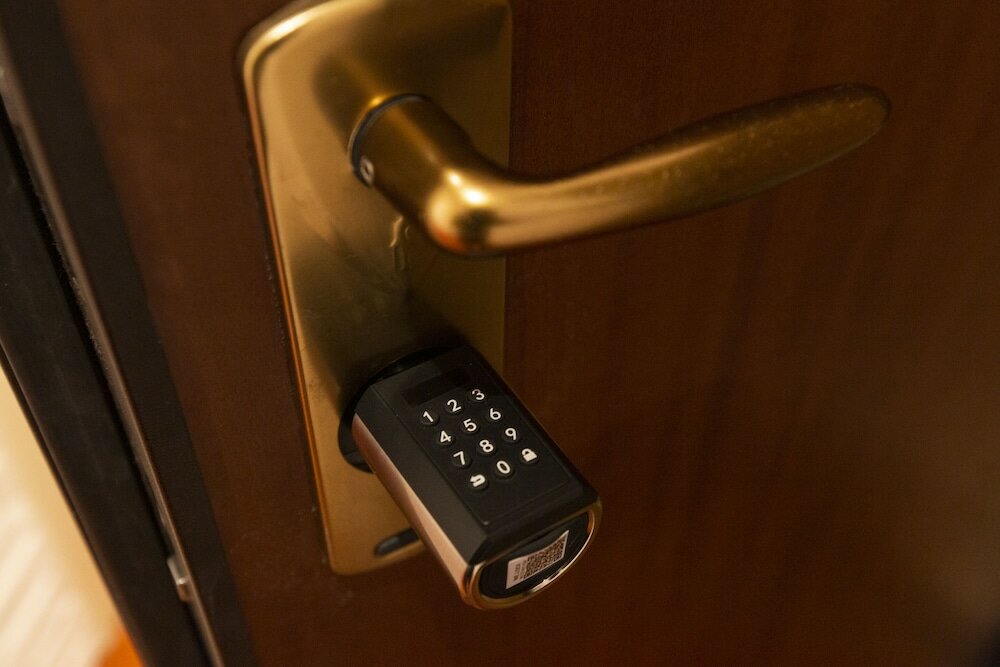 Фото NotaMI - The Wall Top Floor Apartment