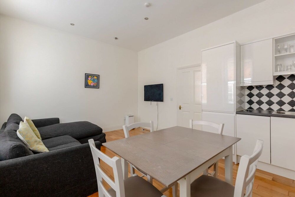 Фото Stylishly Snug 1bd Flat, Camden Town!