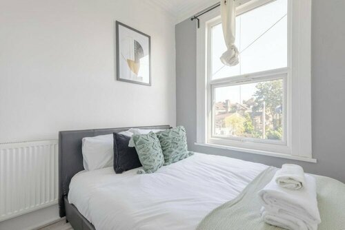 Chic 3bd Flat - 5 Mins to Walthamstow Central!