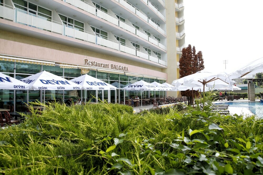 Фото Grand Hotel Oasis