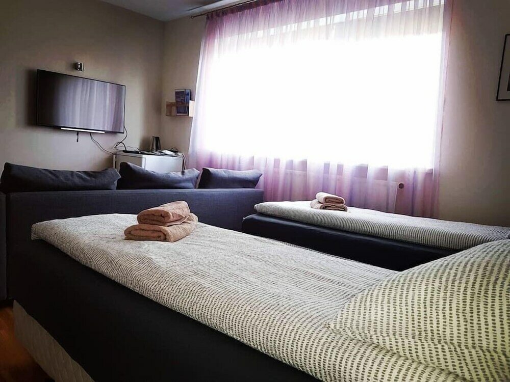 Фото Akureyri Central Rooms