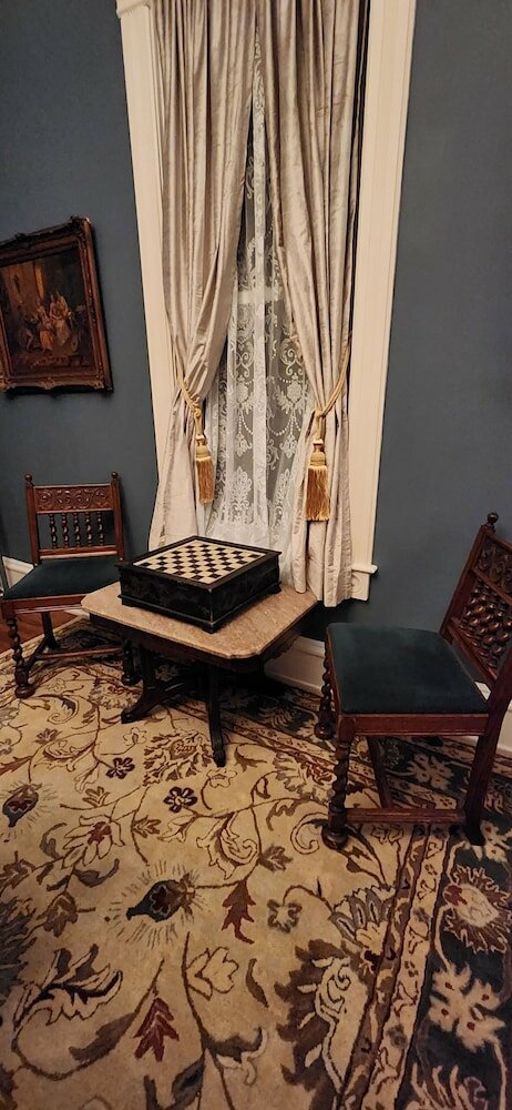 Фото Oaklawn Inn LLC