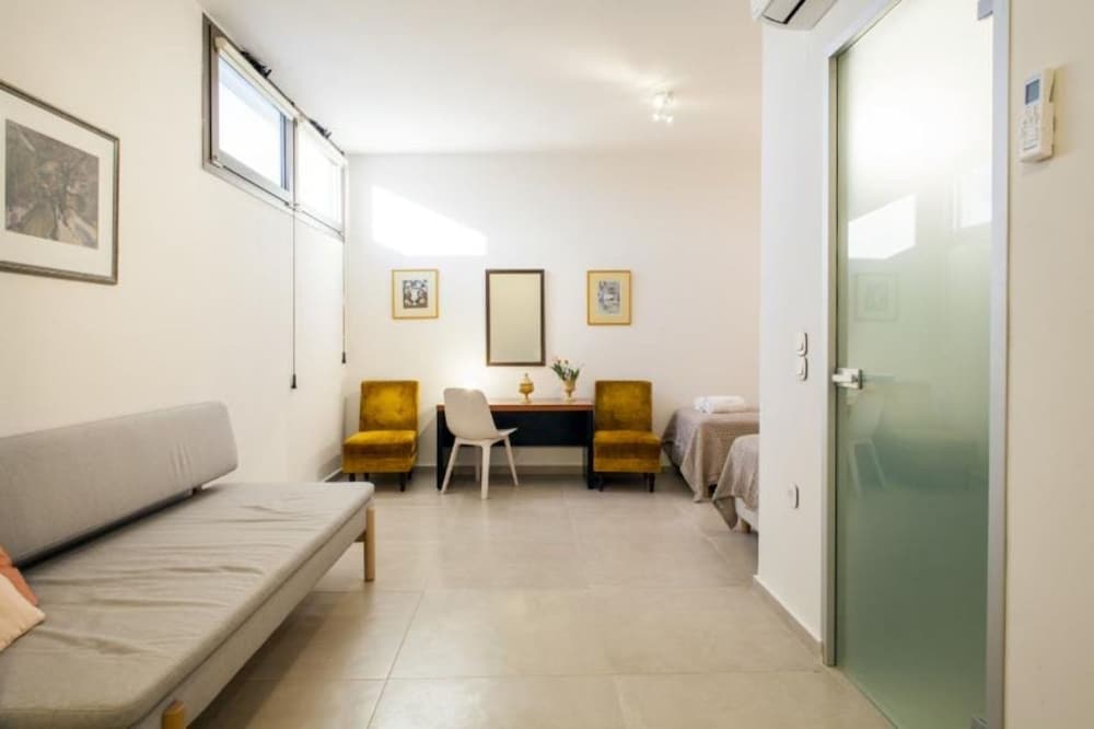 Фото Luxurious Rikas Villa