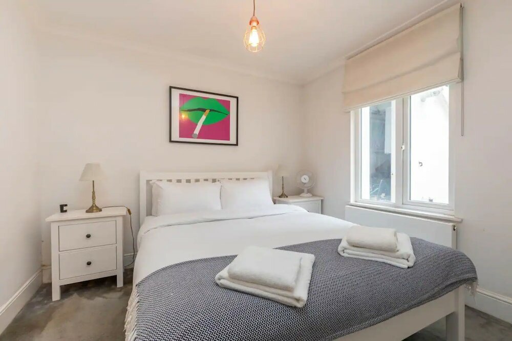 Фото Lovely 1 Bedroom Apartment in Colourful Notting Hill