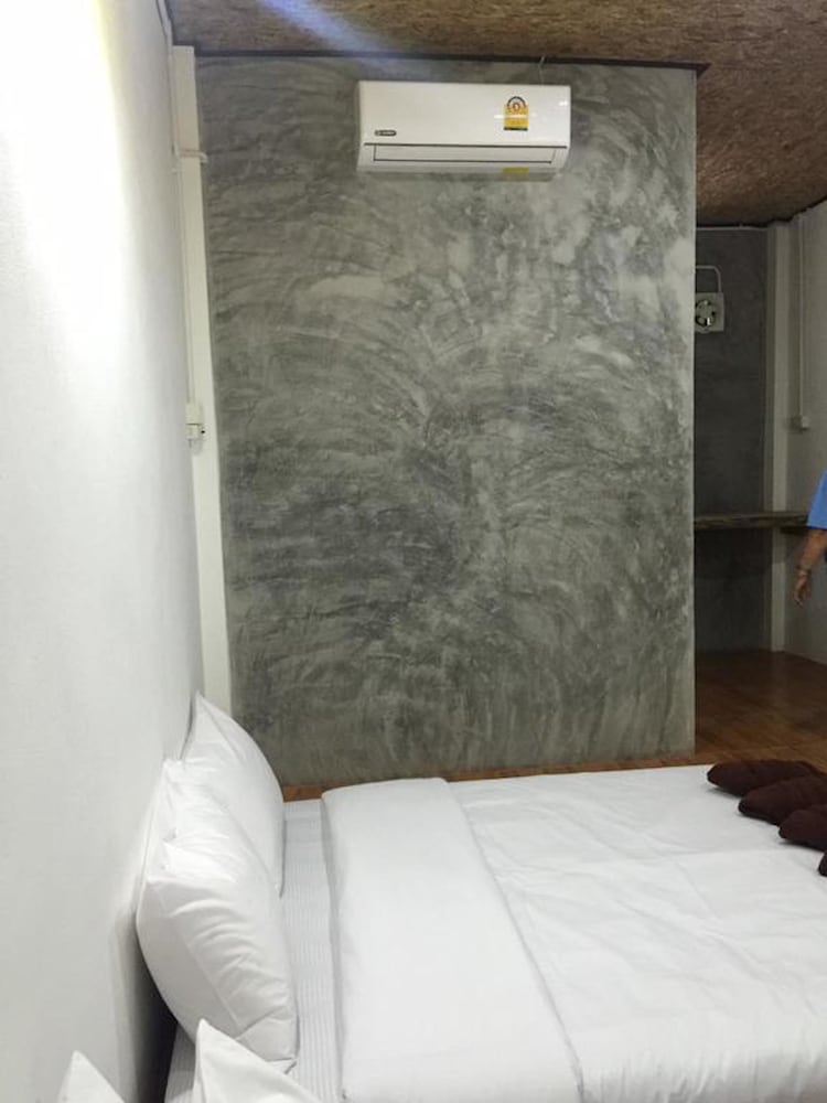 Фото Thabthungthong Longkhaeng Homestay