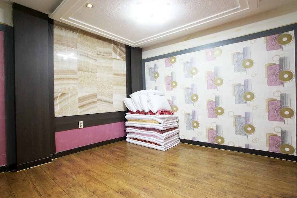 Фото Ulleung Hwangje Hotel