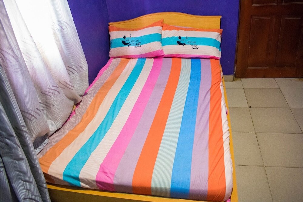 Фото White Rose Suites