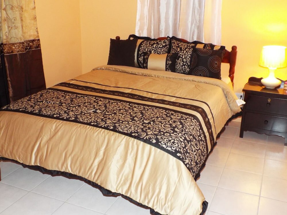 Фото Lake View Condo