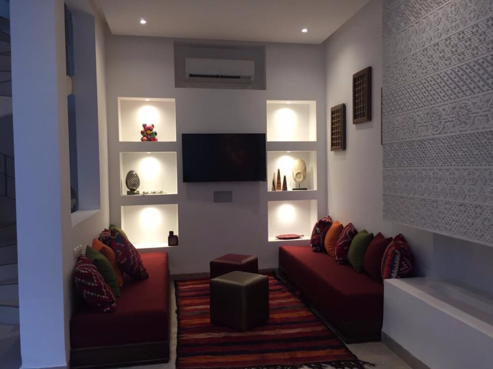 Фото Riad Elvica