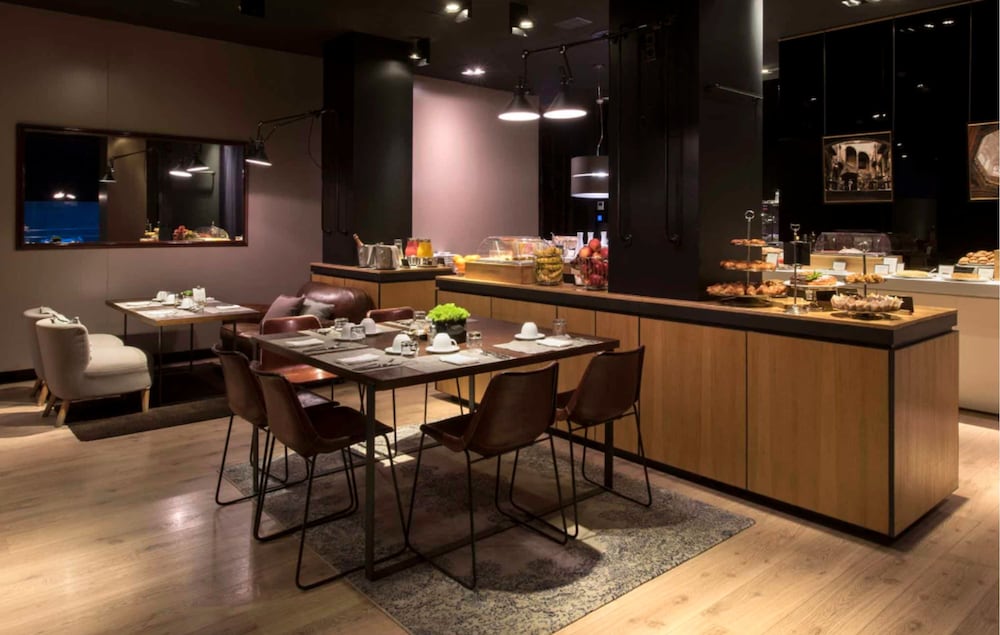 Фото Grand Hotel Central