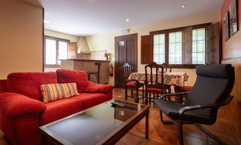 Фото Apartamentos Rurales Villa de Saín