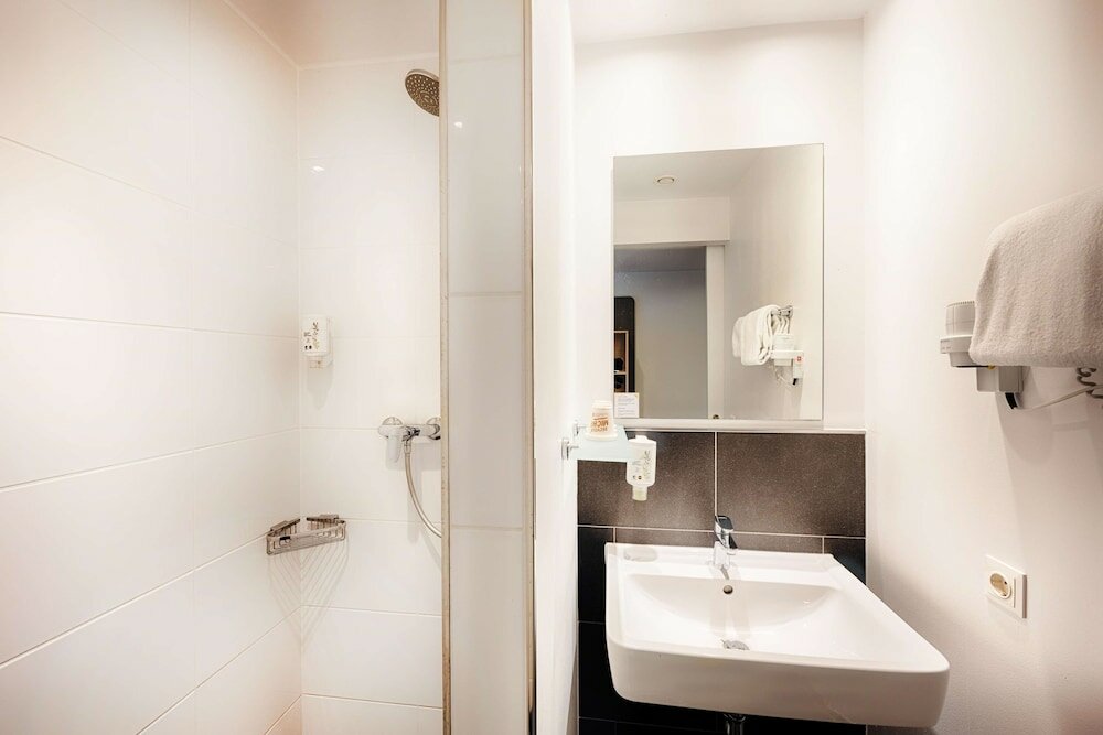 Фото B&b Hotel München-Moosach