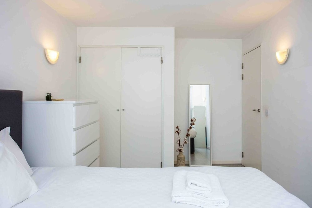 Фото Cosy & Comfortable 2 Bedroom in Hackney Shoreditch