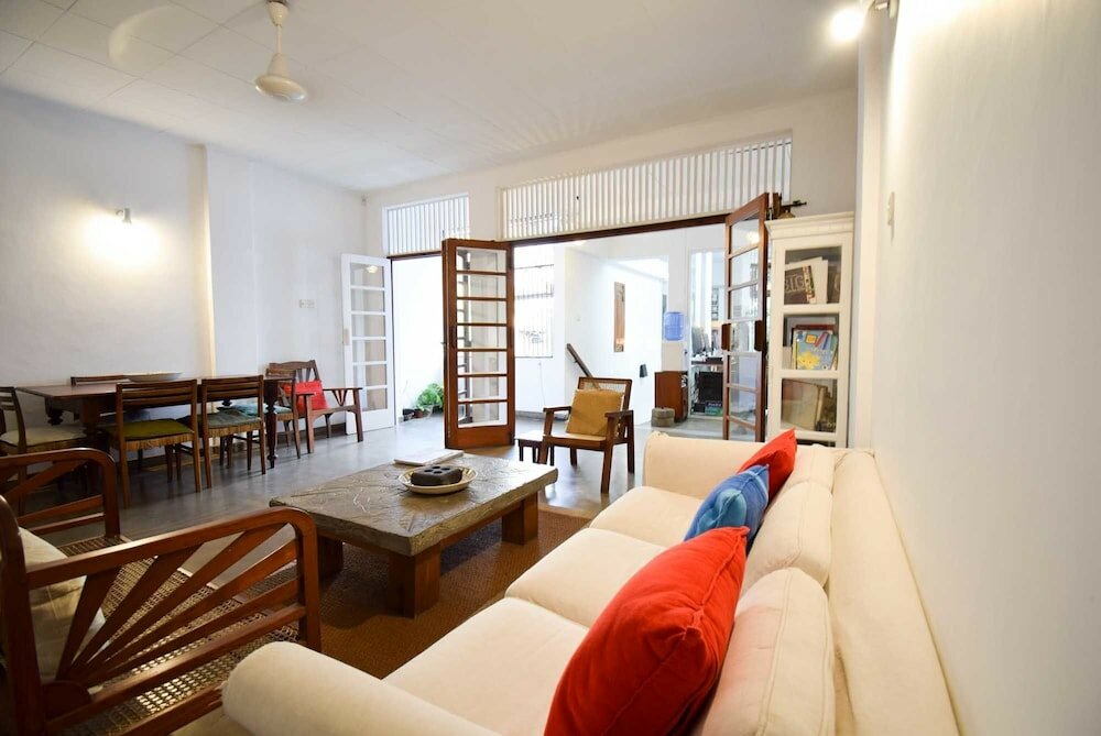 Фото Charming White Room