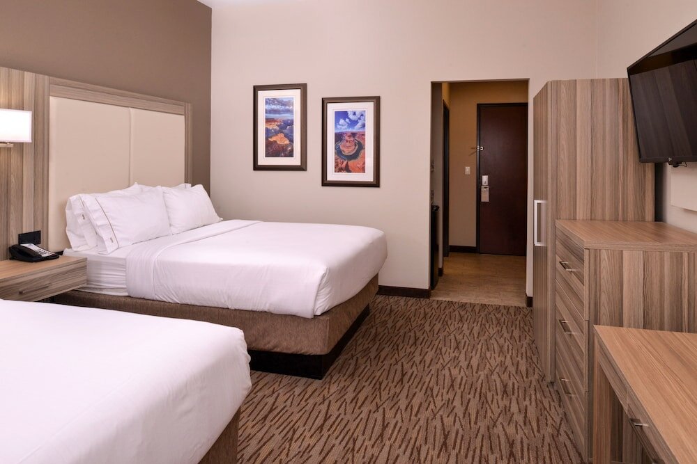 Фото Holiday Inn Express & Suites Williams, an Ihg Hotel