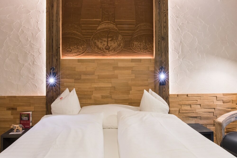 Фото Kemmeriboden Bad Swiss Quality Hotel