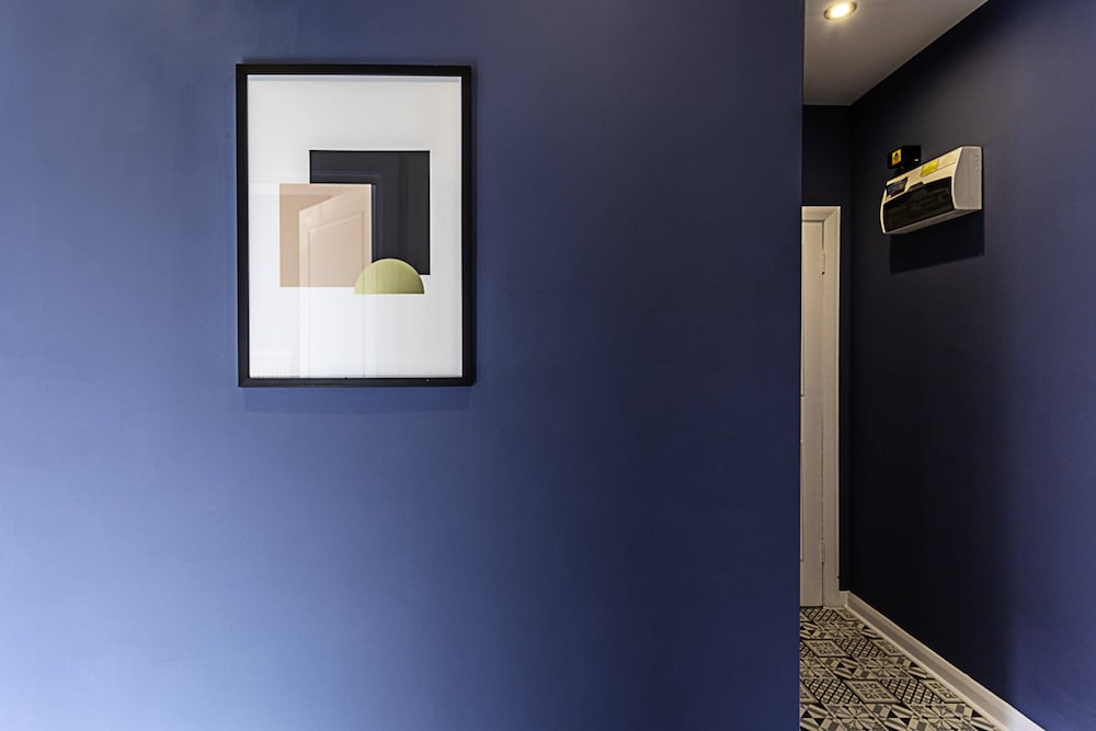 Фото Beautiful Aldgate Apartment