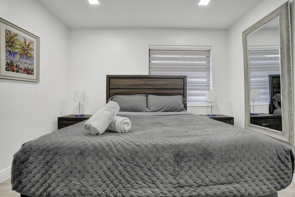 Фото The Lake House in Fort Lauderdale