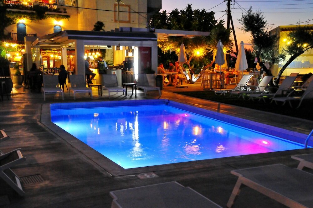 Фото отеля 3