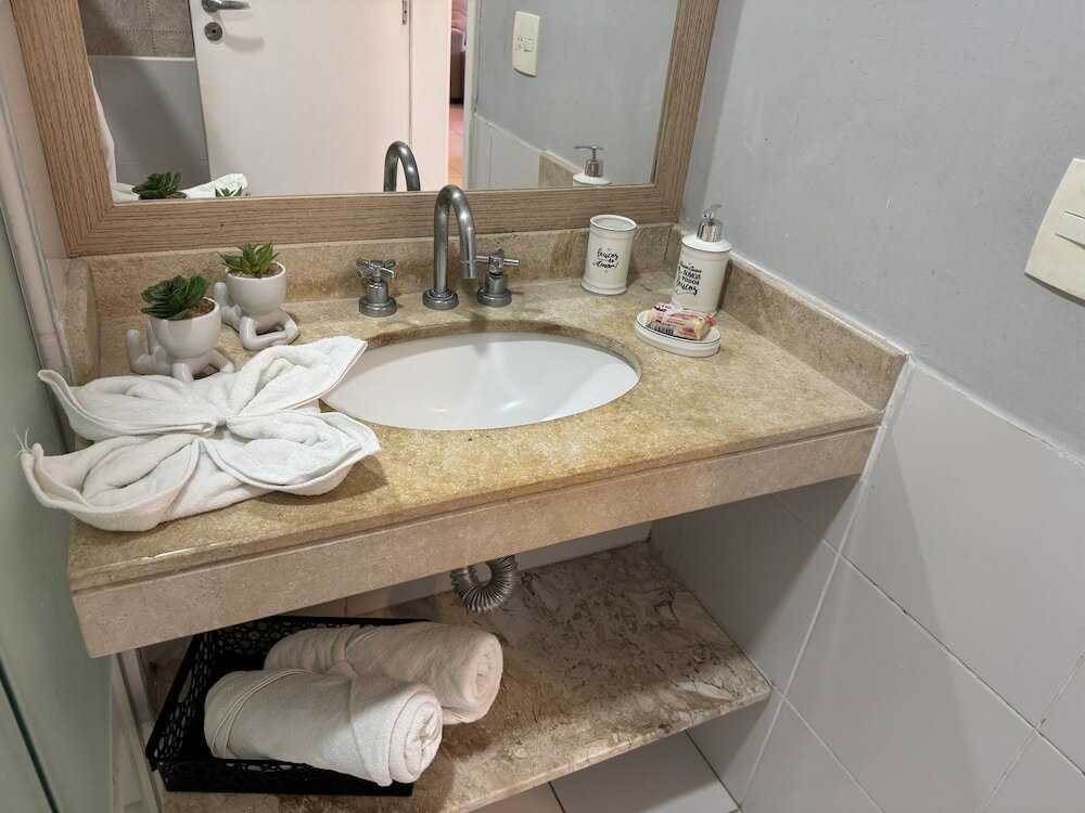 Фото Beach Living, Frente Mar, 400m Do B Park, com Toboagua E Restaurante