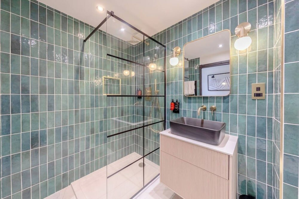 Фото Contemporary Elegance - 2bd Flat, Clapham!