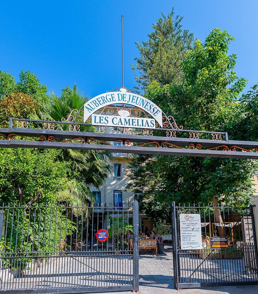 Фото Auberge de Jeunesse Hi Nice - Les Camélias