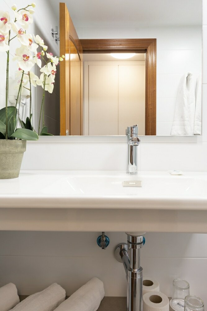 Фото Apartahotel Los Girasoles