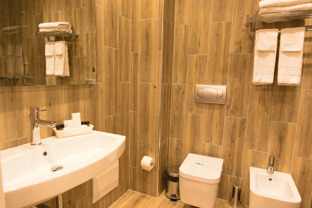 Фото Emerald Boutique Hotel