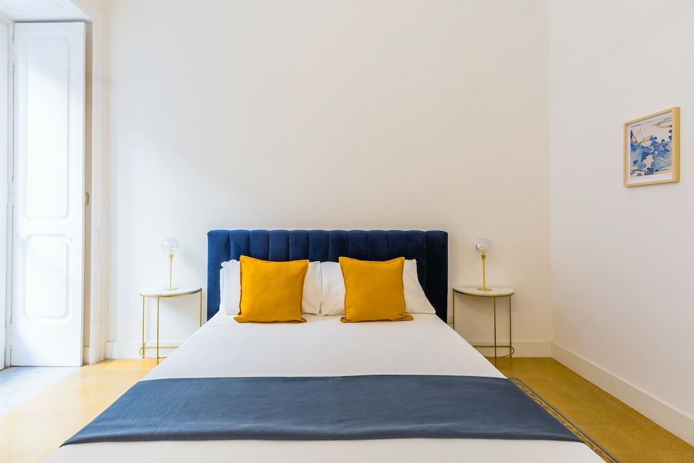 Фото Piazza Amedeo Flat by Wonderful Italy