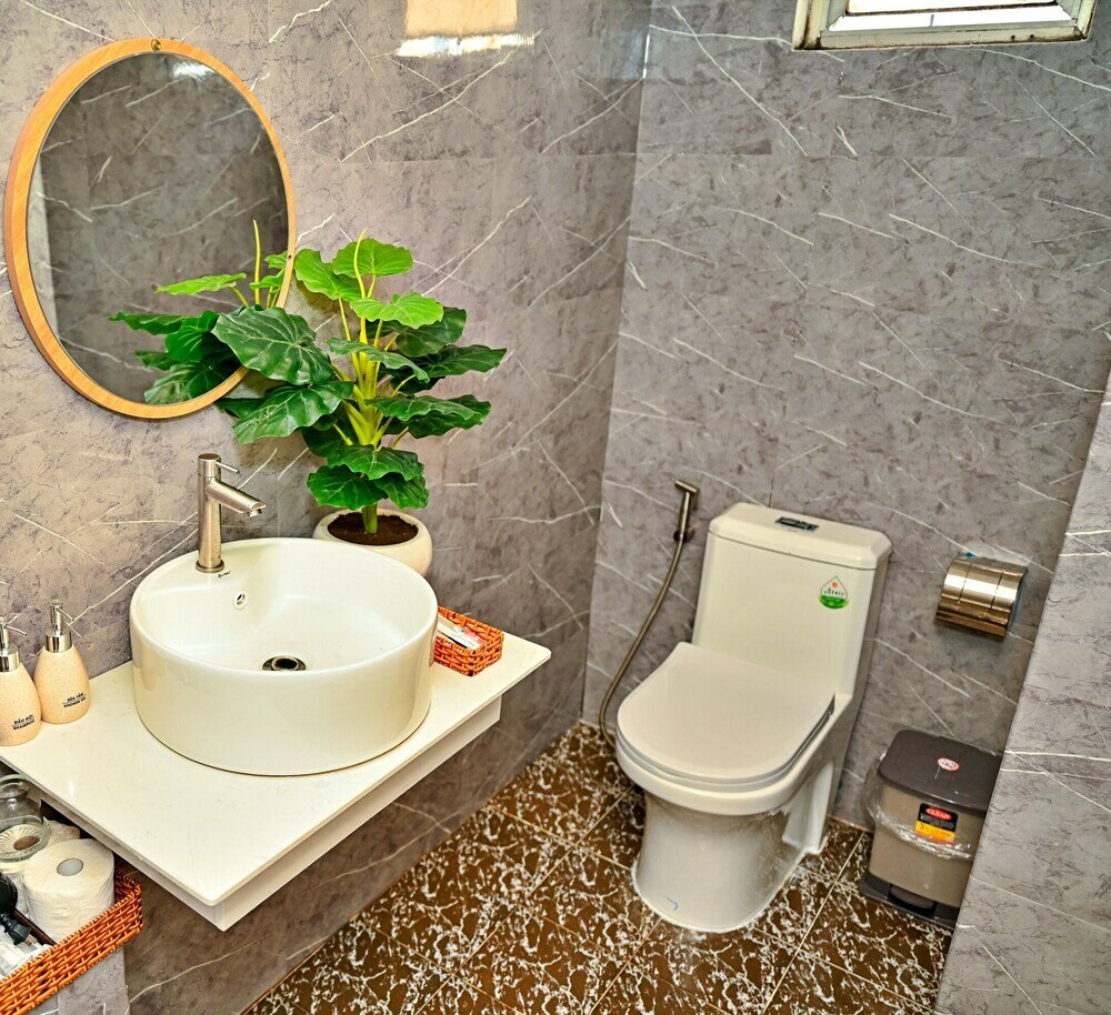 Фото Hanz Cosmos Central Hotel