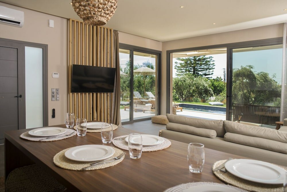 Фото Elaia Grove