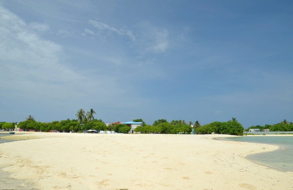 Фото Adroit Beach Inn