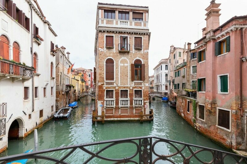 Arsenale Castello Apart x7 — Calle Crosera