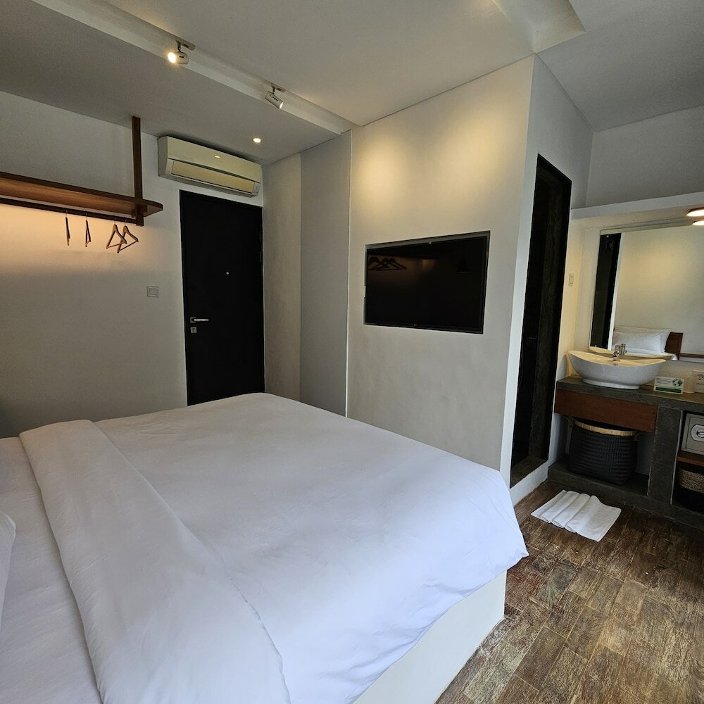 Фото Chandi Hotel