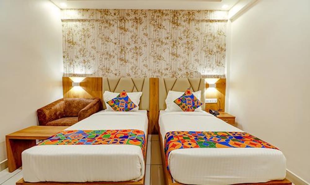 Фото Fabhotel Rotano Grand