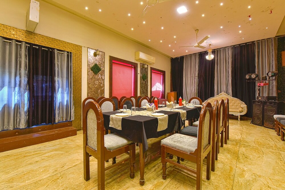 Фото Fabhotel Prime Surpin Palace